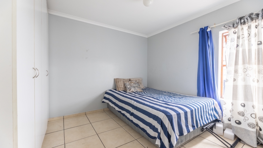 2 Bedroom Property for Sale in Parklands Western Cape